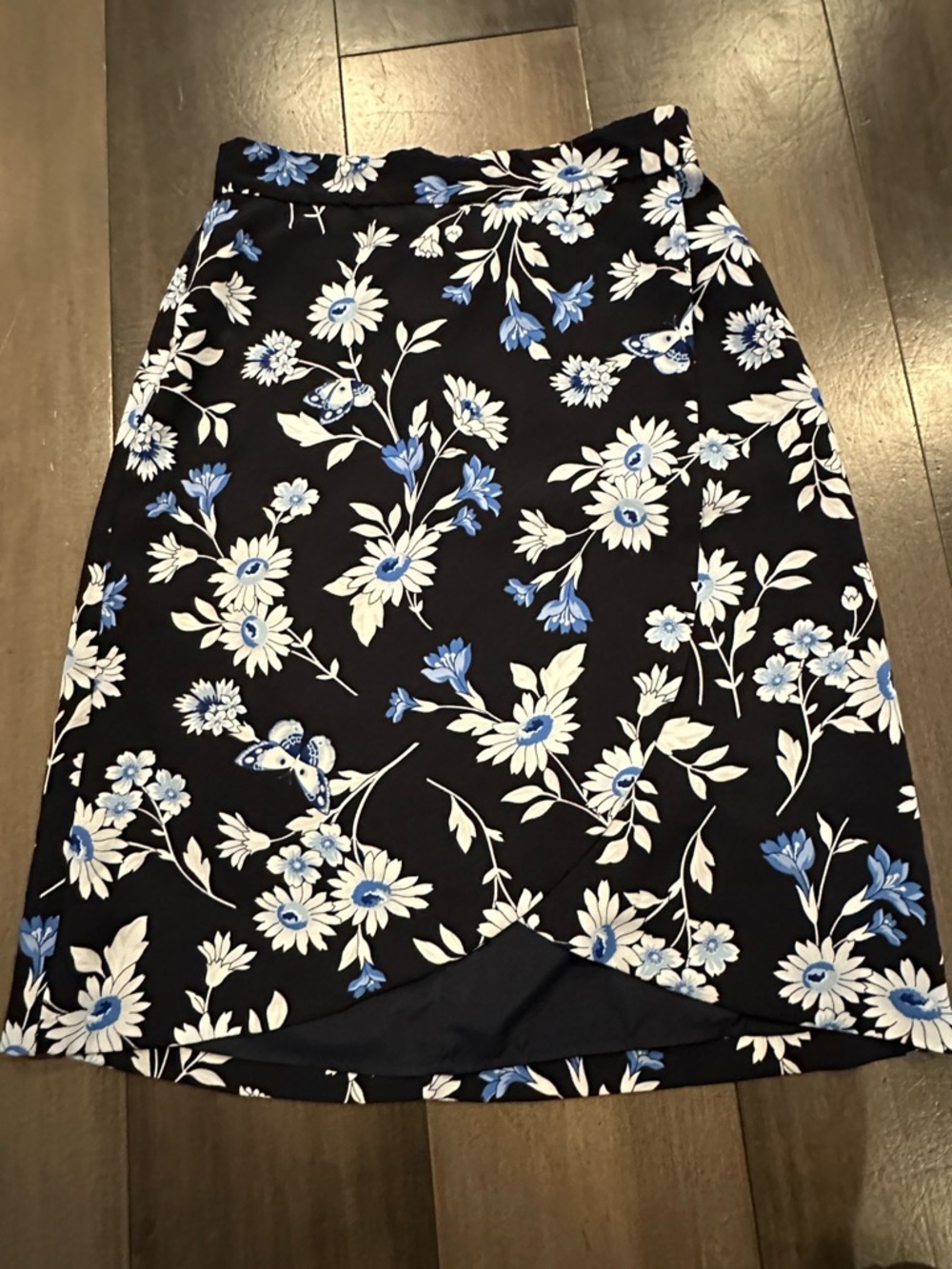 Ann Taylor Blue Floral Skirt - Women's size 0